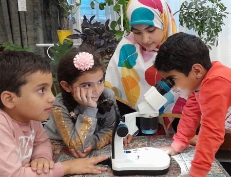 Introducing the best microscope for students and children