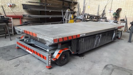 Hydraulic accordion fixed lift