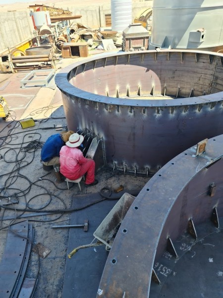 Construction of tanks, air/land tankers