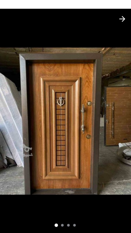 Installer of anti-theft doors and internal doors and upvc windows