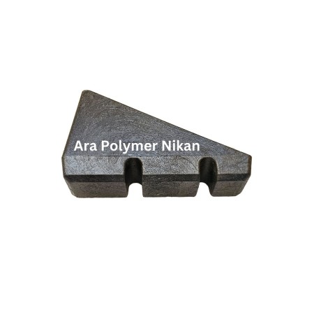 Wedge or polymer seal (coil holder)
