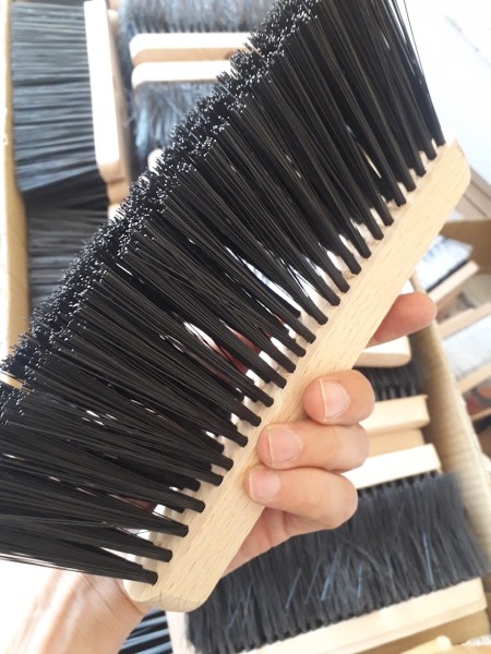 تولید و‌کاشت انواع فرچه و جارو