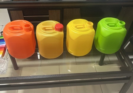 Production and sale of gallon bottles with buckets of different sizes