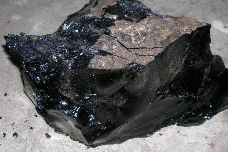 گیلسونایت یا قیر معدنی