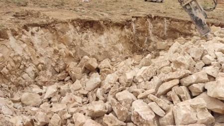 Sale of active limestone mine in Zanjan
