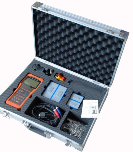 Portable ultrasonic flowmeter TUF-2000H