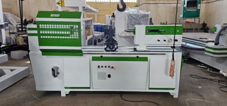 دستگاه cnc خراطی چوب