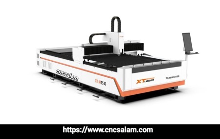 Paint spraying robot