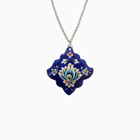 Sale of handicrafts of Isfahan, 800 degree enameling