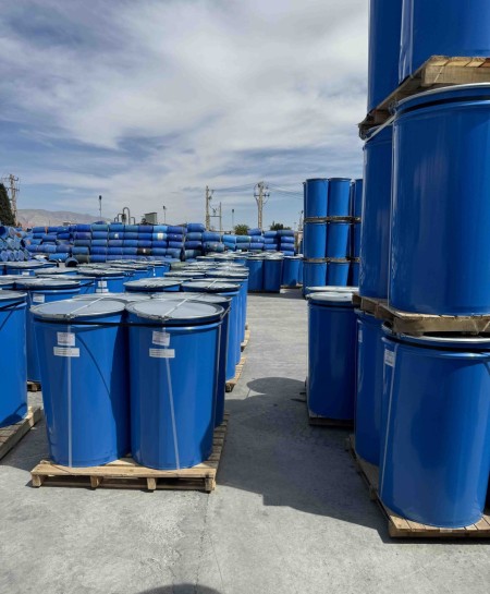 Bulk and cans in Iran