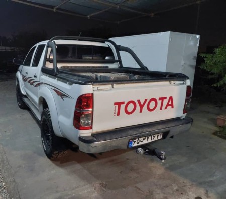 The connection of the owner's back to the Toyota car