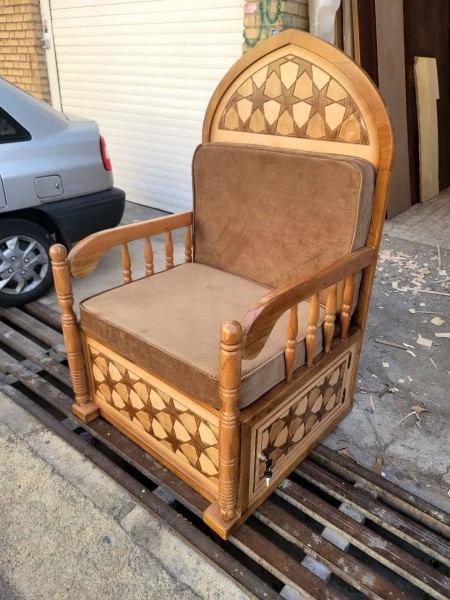 خرید منبر چوبی گردو مساجد و نمازخانه ها