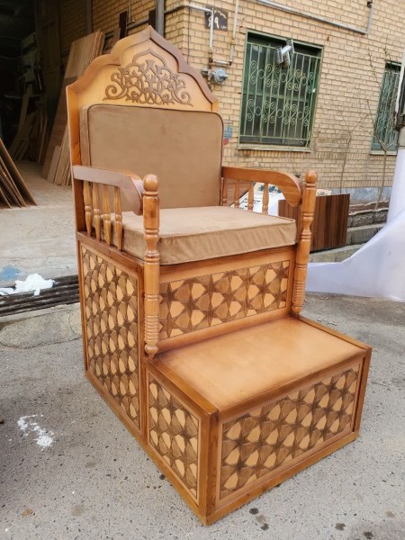 خرید منبر چوبی گردو مساجد و نمازخانه ها