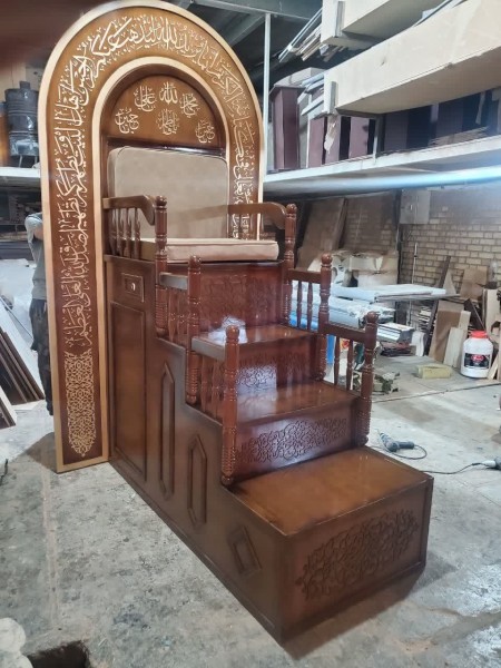 خرید منبر چوبی گردو مساجد و نمازخانه ها