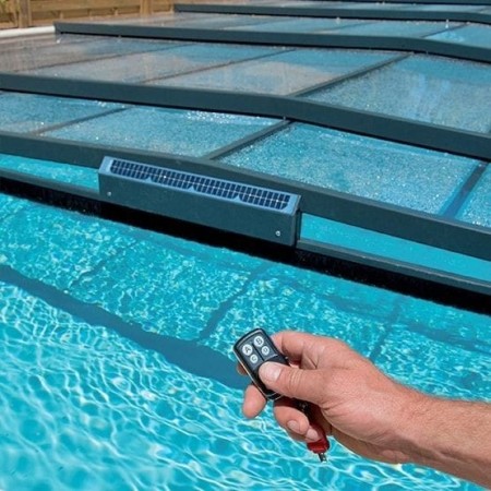 Moving roof for pool with the city's window brand