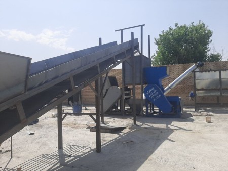 فروش و راه اندازی تجهیزات و ماشین آلات بازیافت پت پلاستیک