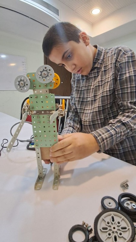 آموزش رباتیک و خلاقیت برای کودکان