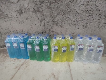 The distilled and fluid of the car and the car's salty glass