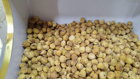 Dry figs