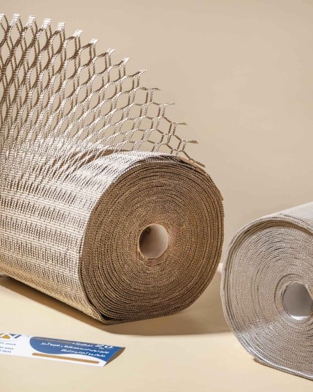 Brown and white width width of 30 cm long 20 m.