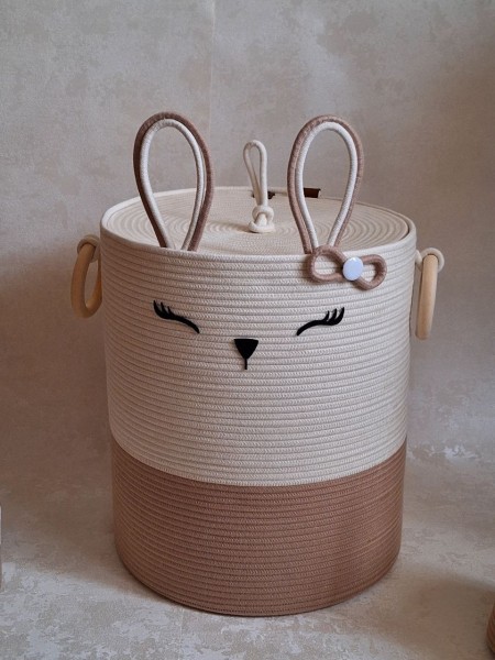 مان Capitase and Captain and .. Child