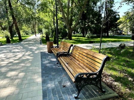 Park bench production in different designs and materials