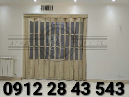 Wooden accordion door