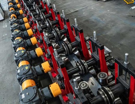 دستگاه رولفرمینگ سازه های پنل خورشیدی