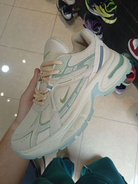 Selling men\'s and women\'s ketone