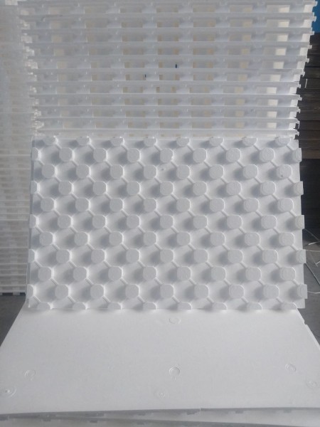 Egg shoulder monolith in Tabriz