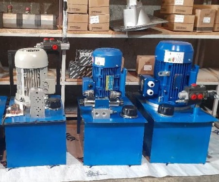 Jack and hydraulic unit