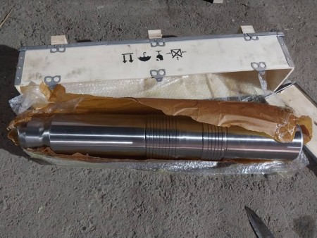 پیستون‌های بیل مکانیکی و چکش هیدرولیکی