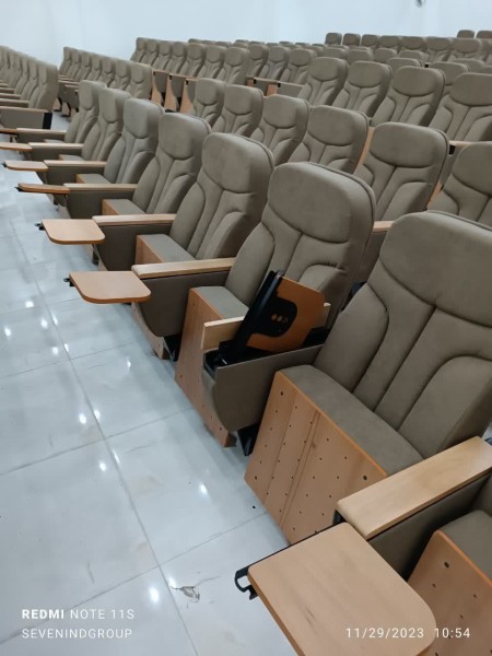 Sun\'s student seat and training chair