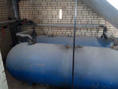 کمپرسور اسکرو آلمانی همراه رطوبت گیر (فروش فوری)