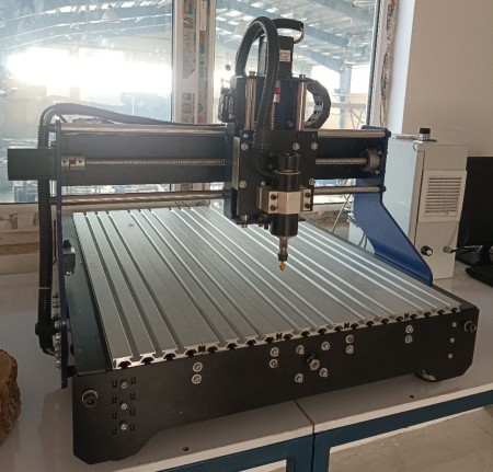 دستگاه CNC رومیزی