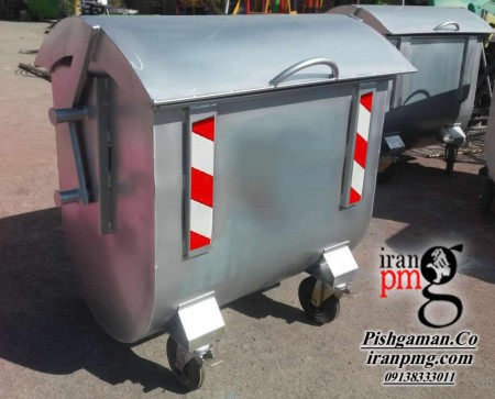 Galvanized trash with convex door