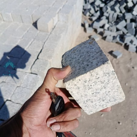 سنگ کوبیک گرانیت مشکی – کف فرشی زیبا و محکم