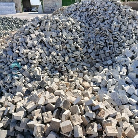 سنگ کوبیک گرانیت مشکی – کف فرشی زیبا و محکم