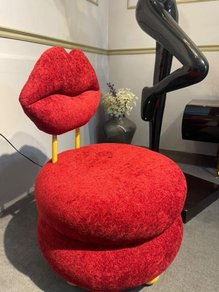 Ordering and buying a seat puff