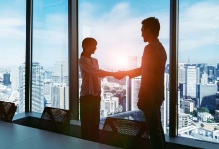 France\'s reflexive solar Windows