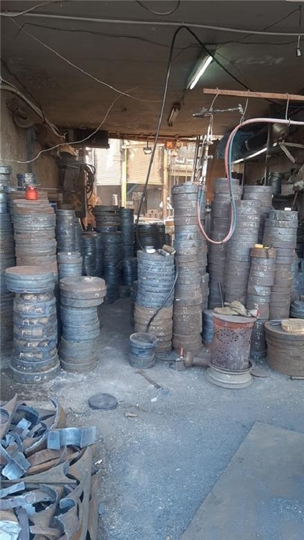 فروش عمده پولک و فلنج در بازار آهن شادآباد قیمت مناسب