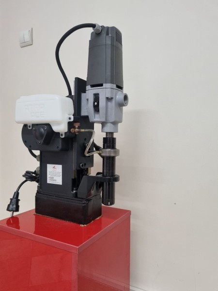 Used Nitokuohki Magnetic Drill Model WA5000