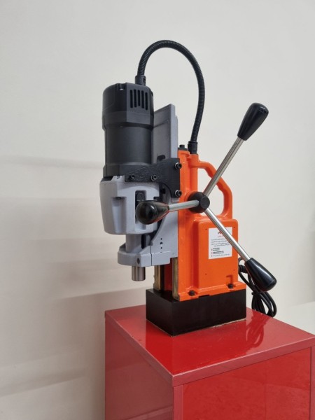 EQ50 Magnet Magnet Drill