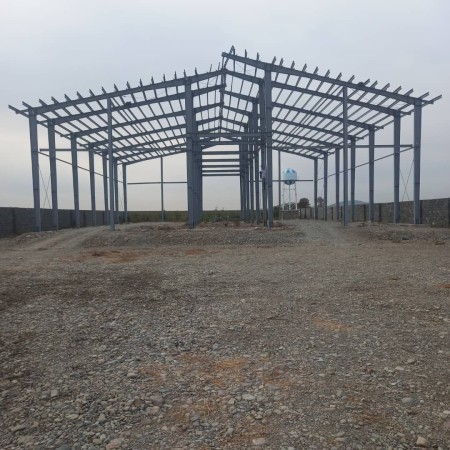 نیم طبقه فلزی پیچ و مهره ای