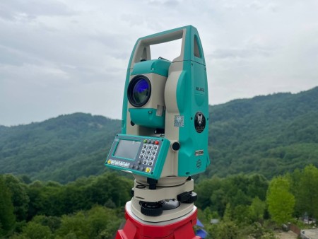 فروش اقساطی دوربین نقشه برداری توتال استیشن