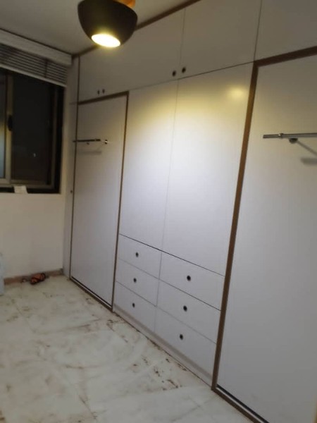 Installment sale of rail frame wall closet (no interest)