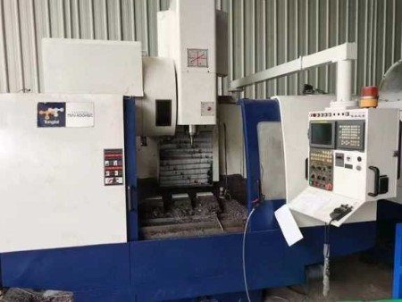 فرز CNC تنگتای تایوان مدل TOPPER TONGTAI TMV - 1100HSC