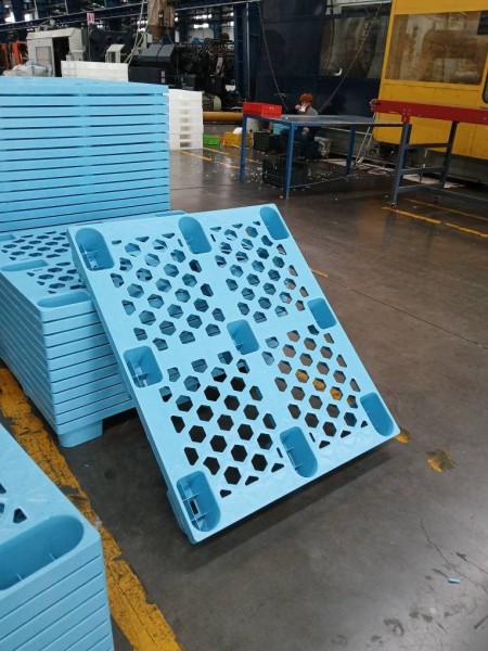 پالت پلاستیکی سبک، پالت پلاستیکی، پالت پلاستیکی شانه تخم مرغ