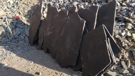 آشنایی با قیمت سنگ مشکی میگون