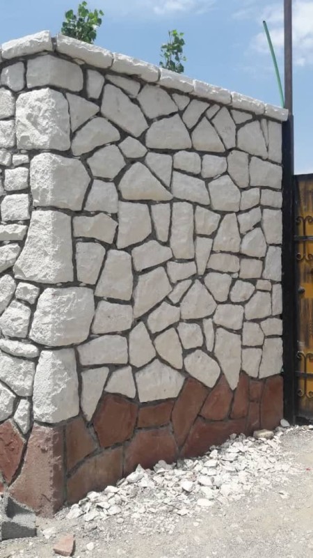 سنگ لاشه سفید جلوه‌ای مدرن با قیمت رقابتی